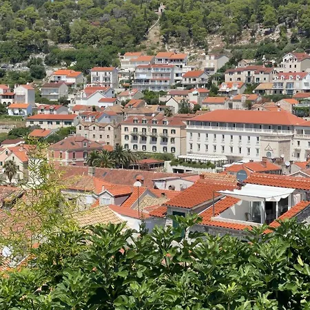 Yukka Comfor Center Hvar With Parking Hvar Town